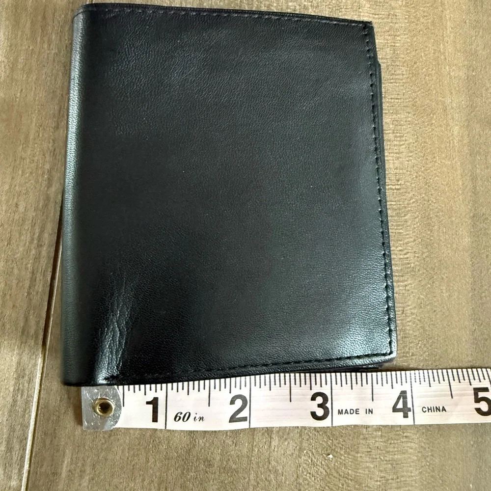NEW River Ridge Genuine Leather Wallet Black Bifold Soft Plastic‎ Photo Slots